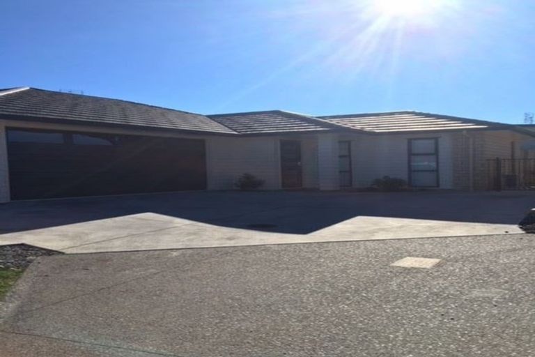 Photo of property in 45 Puhirake Crescent, Pyes Pa, Tauranga, 3112