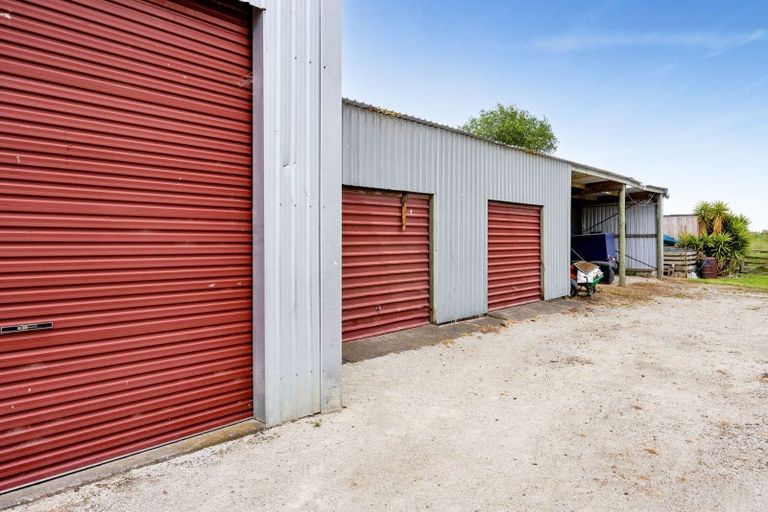 Photo of property in 2 Pikituroa Road, Normanby, Hawera, 4675