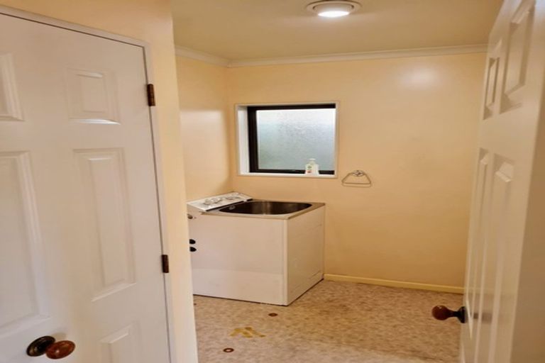 Photo of property in 9b Fraser Avenue, Johnsonville, Wellington, 6037