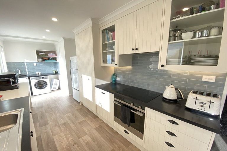 Photo of property in 42 Rutherford Street, Chedworth, Hamilton, 3210