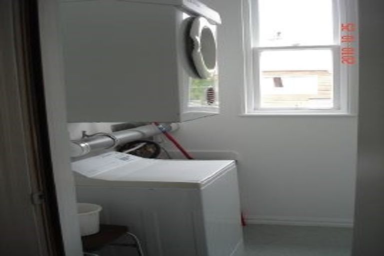 Photo of property in 75b York Place, Dunedin Central, Dunedin, 9016