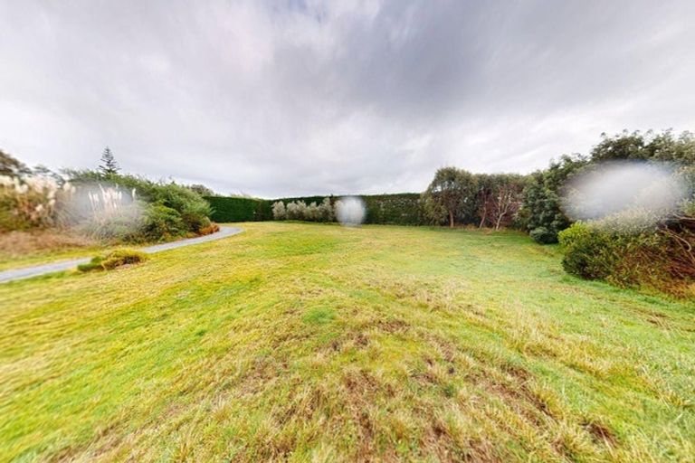 Photo of property in 240 Peka Peka Road, Peka Peka, Waikanae, 5391