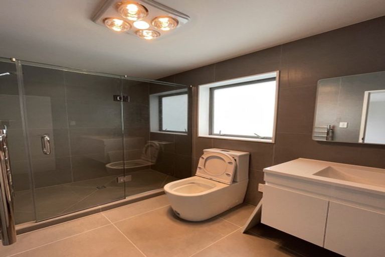 Photo of property in 13b Stott Avenue, Birkdale, Auckland, 0626