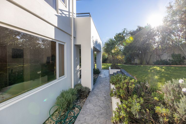 Photo of property in 6 Somerton Rise, Westmorland, Christchurch, 8025