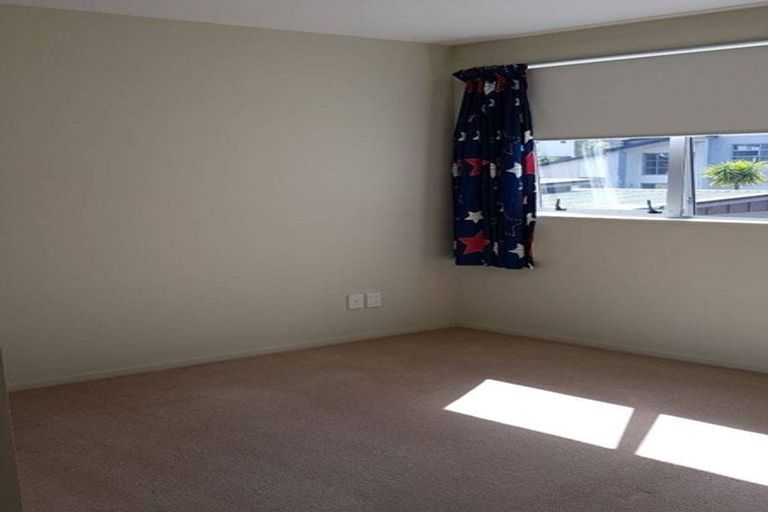Photo of property in 3/1 Gracechurch Drive, Flat Bush, Auckland, 2016