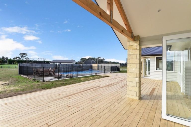 Photo of property in 17 Margot Lane, Matangi, Hamilton, 3283