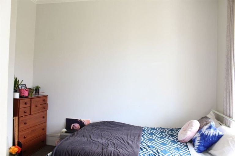 Photo of property in 5 Elm Row, Dunedin Central, Dunedin, 9016