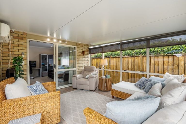 Photo of property in 9 Millstone Lane, Henderson, Auckland, 0612