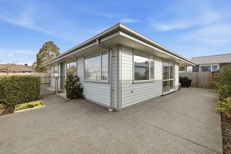 Photo of property in 39 Baynes Street, Burwood, Christchurch, 8083