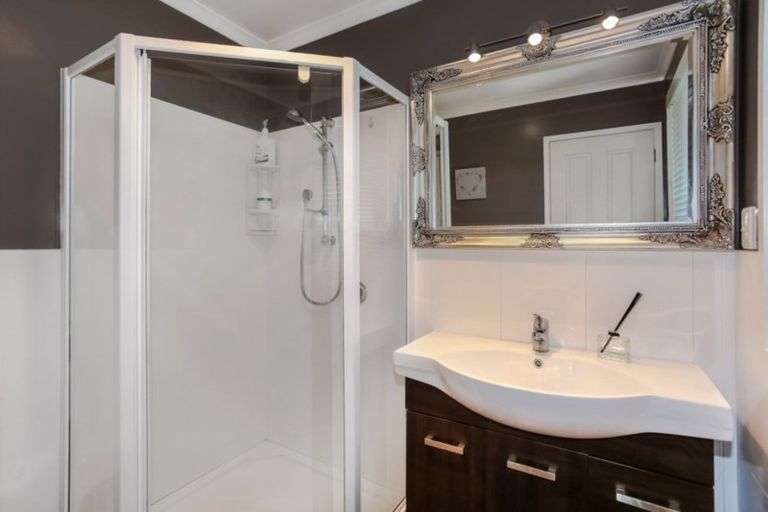 Photo of property in 71 John Street, Pukekohe, 2120