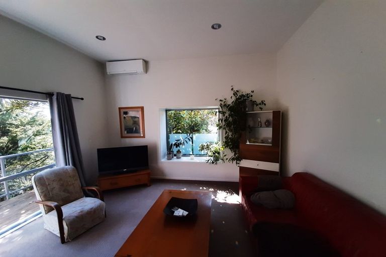 Photo of property in 76g Edmonton Road, Henderson, Auckland, 0612