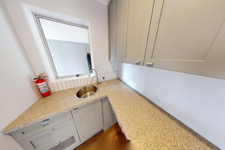 Photo of property in 3 Adams Place, Kelvin Grove, Palmerston North, 4414