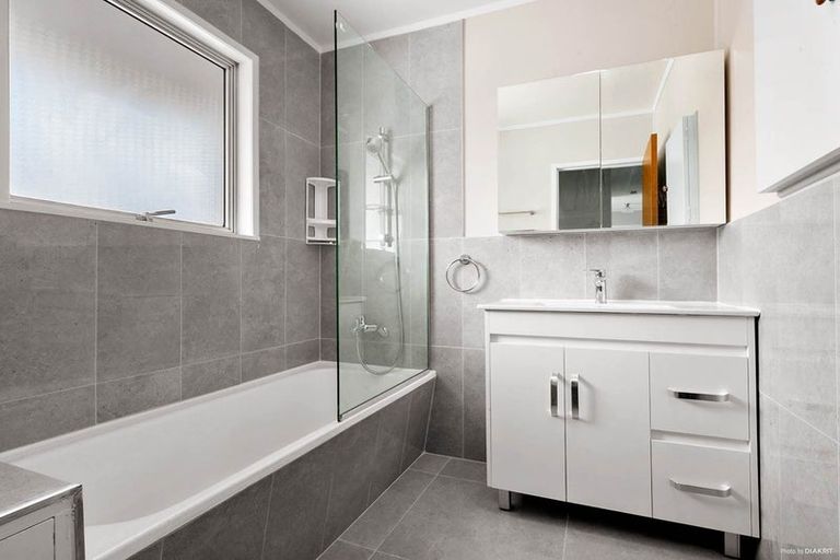 Photo of property in 2/79 Huia Road, Papatoetoe, Auckland, 2025