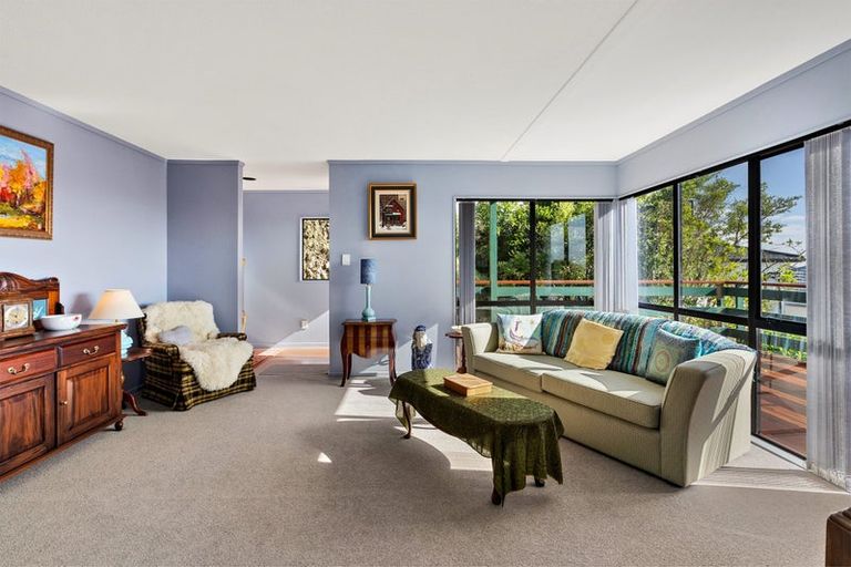 Photo of property in 29a Nalanda Crescent, Broadmeadows, Wellington, 6035