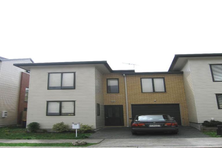 Photo of property in 29 Barnea Circle, Glen Eden, Auckland, 0602