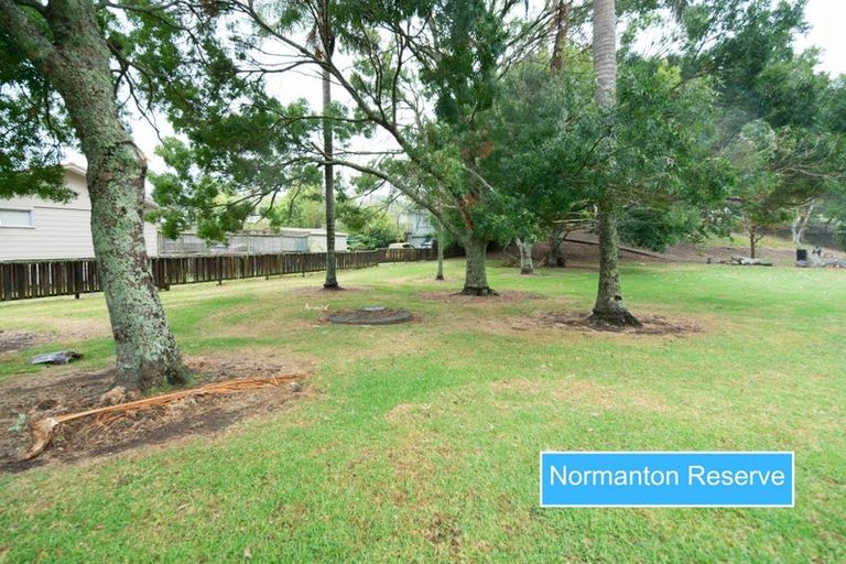Photo of property in 27 Normanton Street, Glenfield, Auckland, 0629