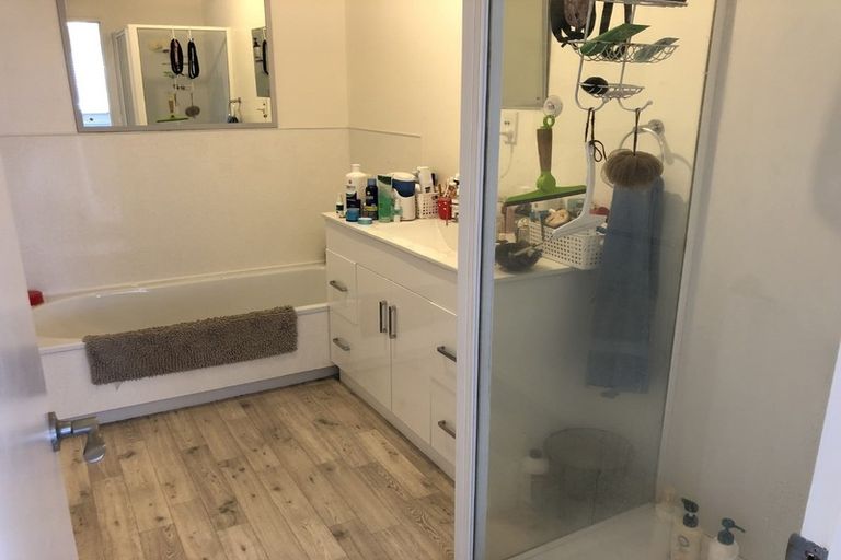 Photo of property in 6/66 Victoria Road, Devonport, Auckland, 0624