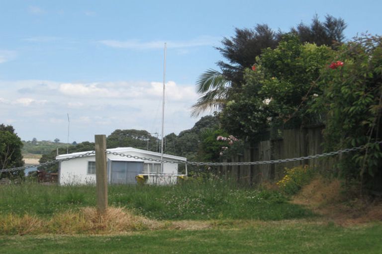 Photo of property in 16 Giles Way, Tanners Point, Tahawai, 3177