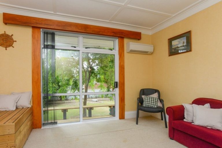 Photo of property in 10 Nelson Street, Waipukurau, 4200