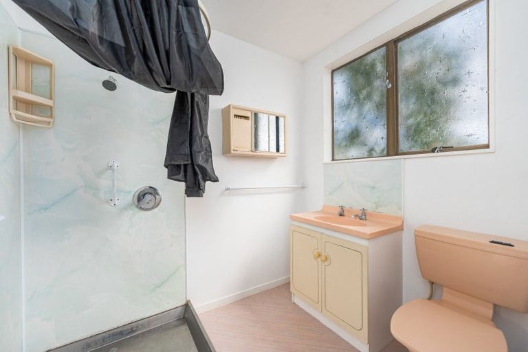 Photo of property in 34 Paradise Place, Milson, Palmerston North, 4414