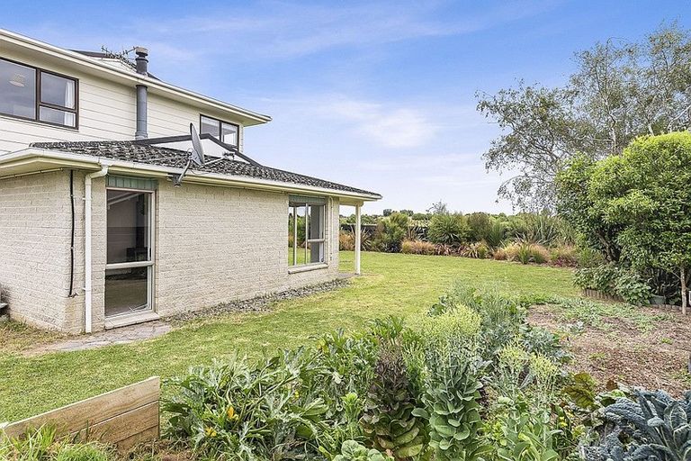 Photo of property in 1 Manawa Avenue, Raumati Beach, Paraparaumu, 5032