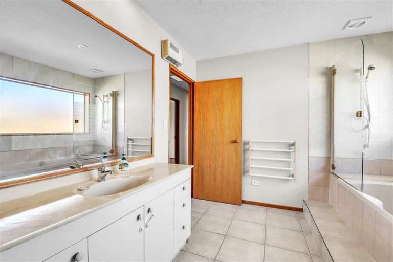 Photo of property in 9 Elmtree Close, Parklands, Christchurch, 8083