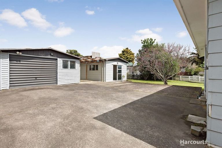 Photo of property in 13 Leatham Crescent, Opaheke, Papakura, 2113