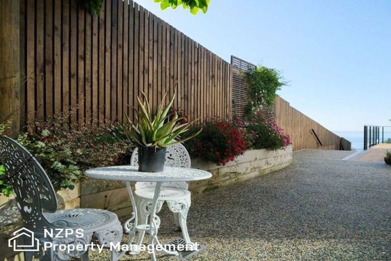 Photo of property in 34 Seaview Terrace, Kew, Dunedin, 9012