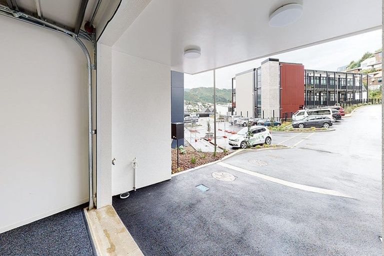 Photo of property in 43 Erica Pabst Way, Island Bay, Wellington, 6023