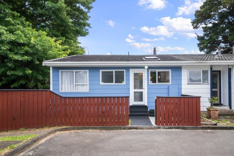 Photo of property in 6/10 Mangaroa Hill Road, Maoribank, Upper Hutt, 5018