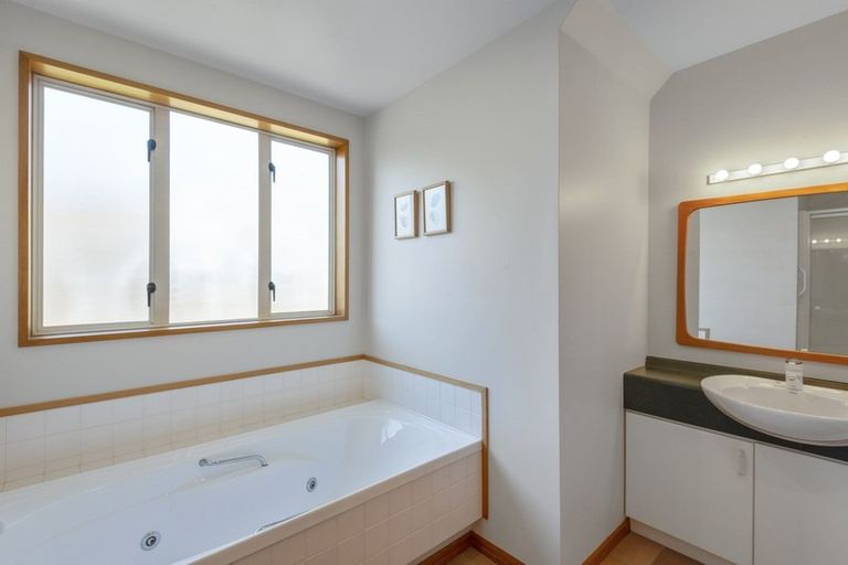 Photo of property in 1/14 Ilam Park Place, Ilam, Christchurch, 8041