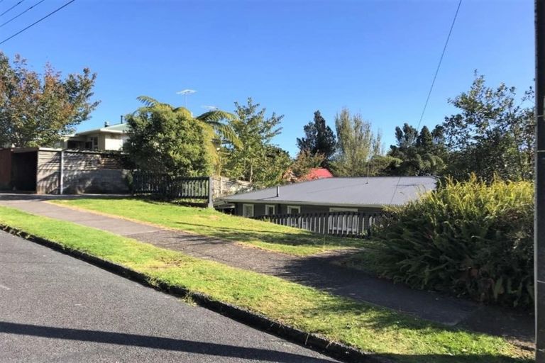 Photo of property in 40 Govett Avenue, Frankleigh Park, New Plymouth, 4310