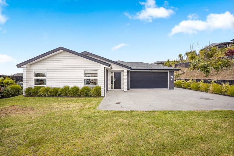 Photo of property in 7 Somerset Place, Stanmore Bay, Whangaparaoa, 0932