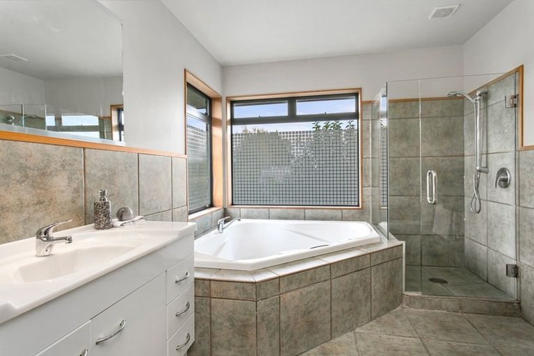 Photo of property in 99d Taylor Street, Cambridge, 3434