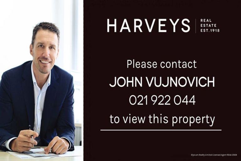 Photo of property in 2 Barberry Lane, Te Atatu Peninsula, Auckland, 0610