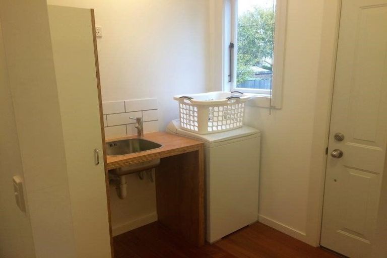 Photo of property in 6 Frye Crescent, Albert Town, Wanaka, 9305