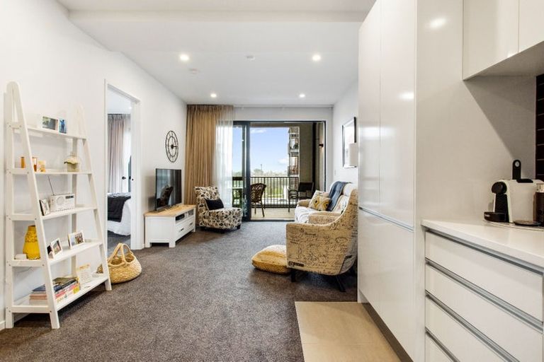 Photo of property in 114/81 Mapou Road, Hobsonville, Auckland, 0616