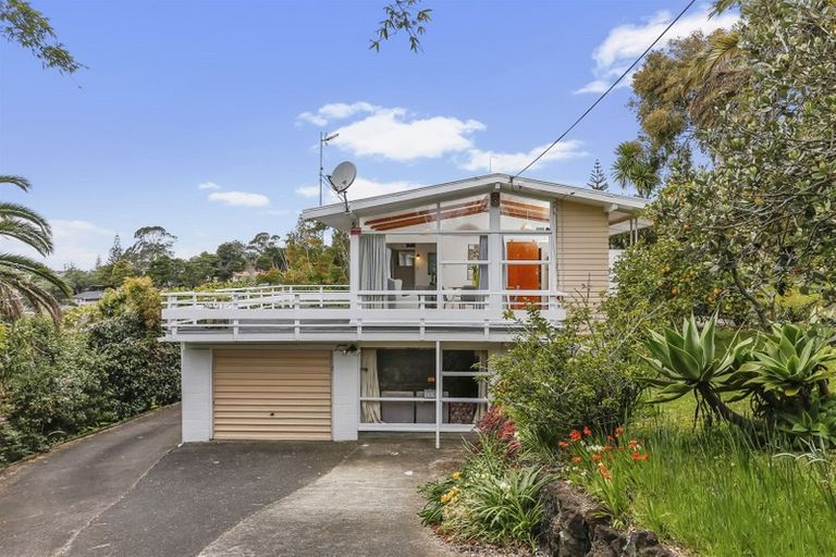 Photo of property in 141a Glengarry Road, Glen Eden, Auckland, 0602