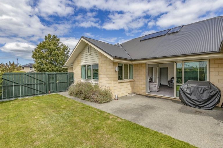 Photo of property in 55 Oakwood Drive, Rangiora, 7400