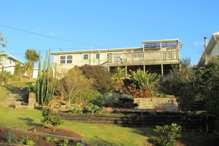 Photo of property in 74 Handforth Street, Onerahi, Whangarei, 0110