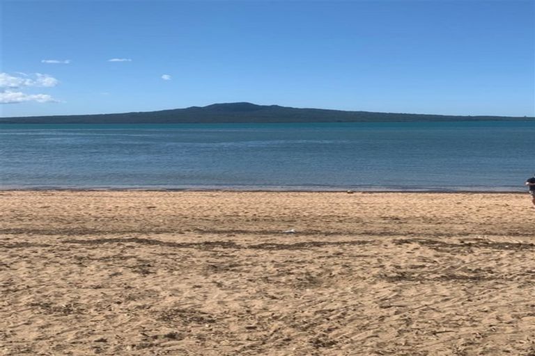 Photo of property in 12 Wairoa Road, Narrow Neck, Auckland, 0624