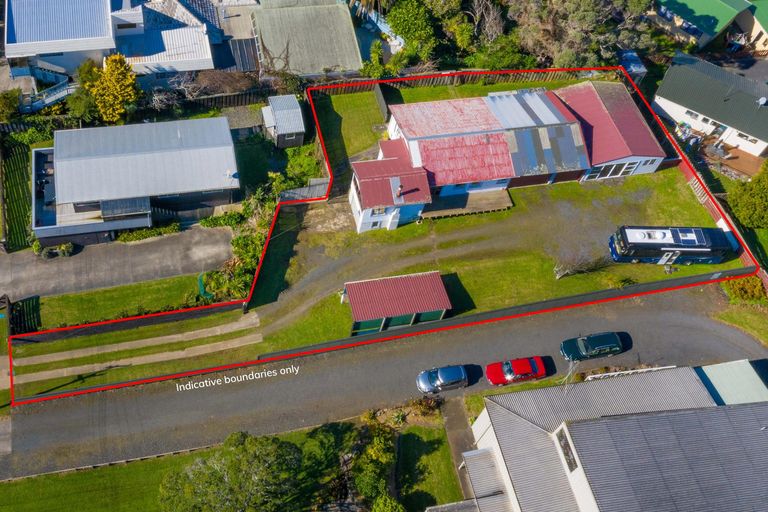 Photo of property in 29 Wallis Street, Raglan, 3225