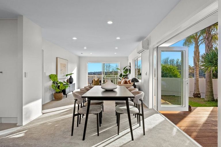 Photo of property in 2/3a Richards Avenue, Forrest Hill, Auckland, 0620