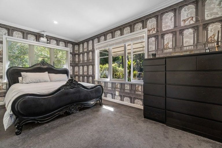 Photo of property in 31 Valley Road, Titirangi, Auckland, 0604