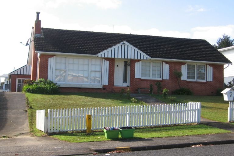 Photo of property in 11 Juliet Avenue, Howick, Auckland, 2014