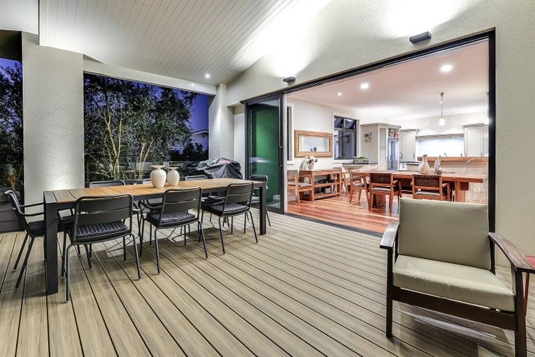 Photo of property in 145 Lake Crescent, Hamilton Lake, Hamilton, 3204