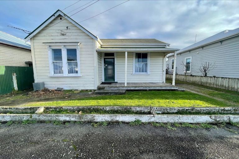 Photo of property in 5 Barrack Street, Whanganui, 4500