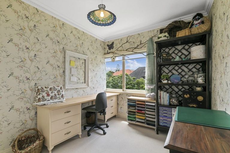 Photo of property in 46 Wai-iti Crescent, Woburn, Lower Hutt, 5010