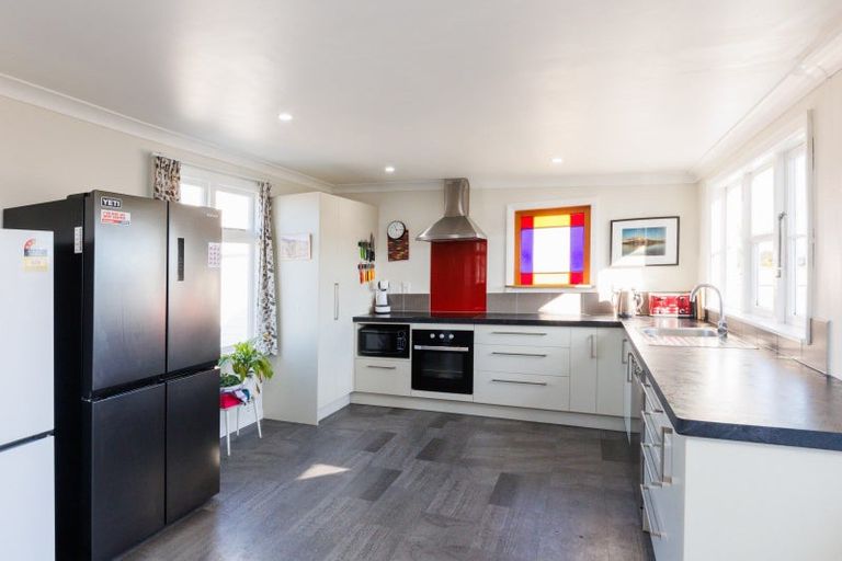 Photo of property in 73 James Line, Kelvin Grove, Palmerston North, 4414