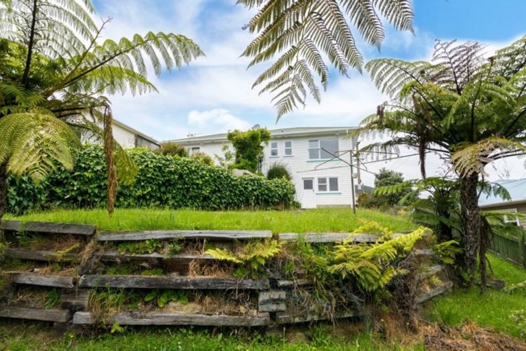 Photo of property in 71 Bell Street, Tawa, Wellington, 5028